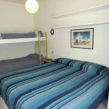 Isabel B Apartman *
